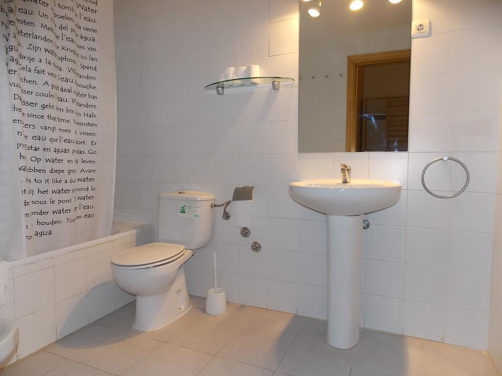 Apartamentos Fidalgo Sandiniés Szoba fotó