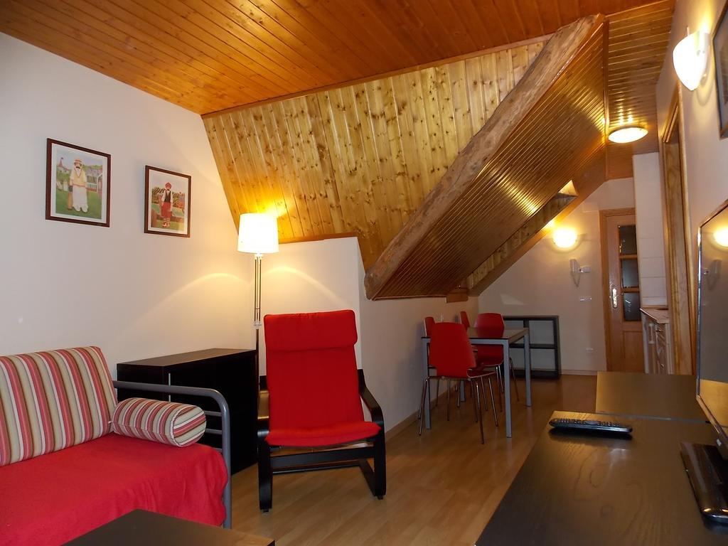 Apartamentos Fidalgo Sandiniés Szoba fotó